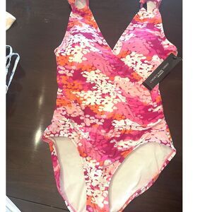 NWT Carmen Marc Valvo Women's Swimsuit Size 10 One Piece Pinks Slimming V Neck